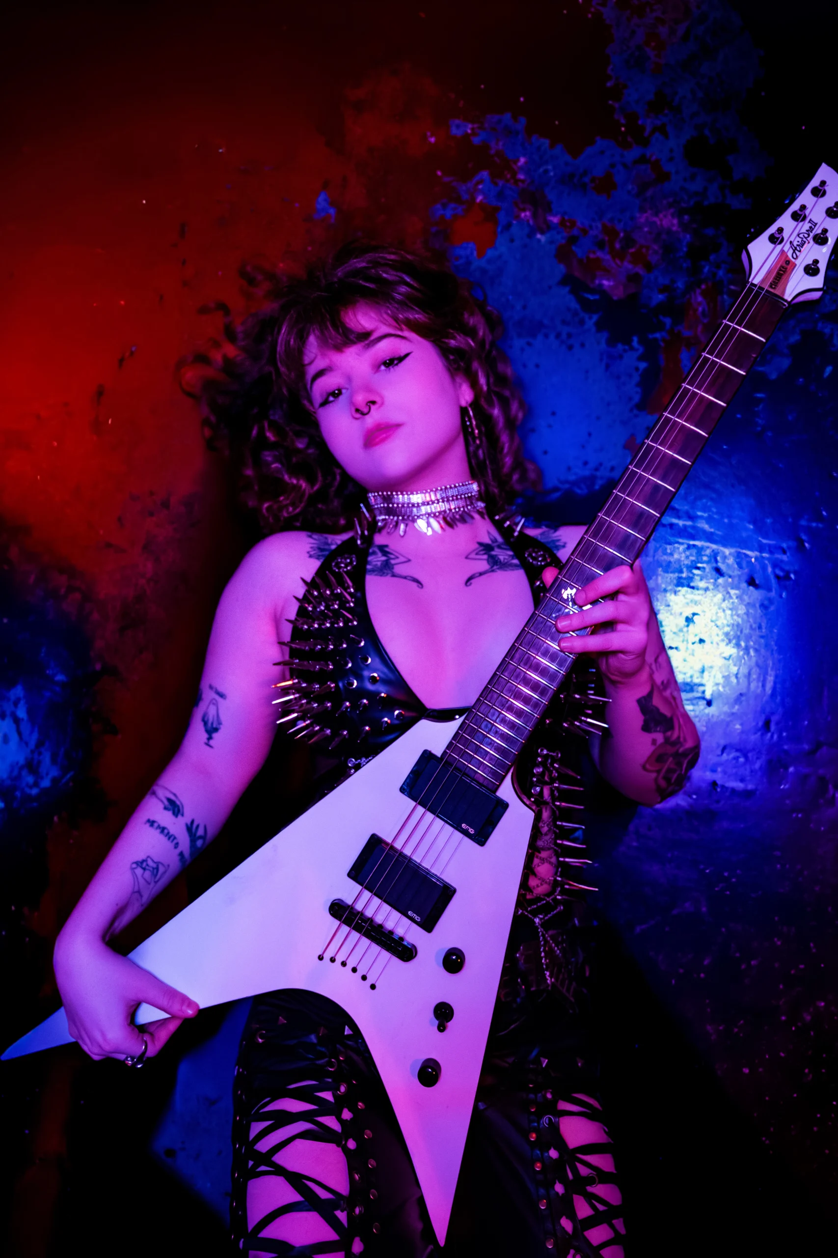 Rhea Thompson Teaching Guitar